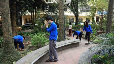 Thanh niên Trường Đào tạo, bồi dưỡng Cán bộ Công Thương Trung ương tăng cường xây dựng công sở xanh - sạch - đẹp