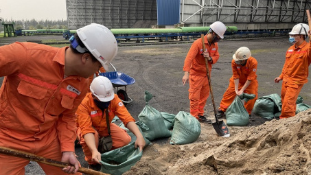 Nhiệt điện Thái Bình tổ chức thực tập “Bốn tại chỗ” tại kho than số 1