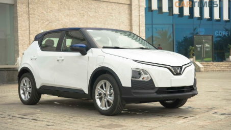 Những chiếc xe VinFast VF5 đầu tiên đã tới tay khách hàng Việt