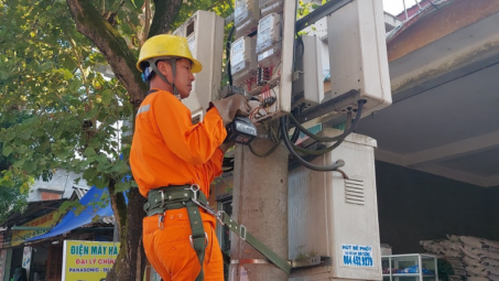 Lợi ích “kép” từ công tơ điện tử đo xa