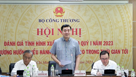 Xuất khẩu gạo tăng cả về lượng và chất