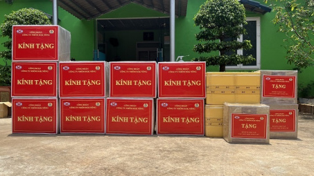 Công ty Nhôm Đắk Nông ủng hộ đồng bào, chiến sỹ Trường Sa