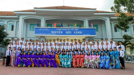 Trường THPT Nguyễn Hữu Cảnh: Tiếp tục đổi mới, nâng cao chất lượng giáo dục