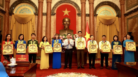 Khen thưởng Công đoàn Công ty Tuyển than Cửa Ông và cá nhân đoàn viên Công ty Than Thống Nhất