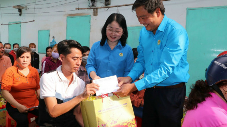 Nghiên cứu các nhân tố tạo động lực lao động của các doanh nghiệp xuất khẩu Việt Nam