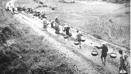 Thương nhân thời “Chín năm làm một Điện Biên”