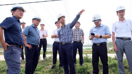 Lãnh đạo Công ty Truyền tải điện 1 kiểm tra công tác QLVH đảm bảo truyền tải điện mùa nắng nóng khu vực Đông Bắc