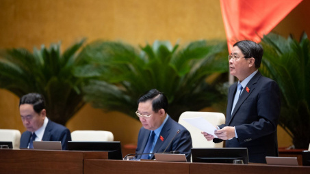 Bảo đảm cân bằng giữa quyền, nghĩa vụ của người tiêu dùng và tổ chức, cá nhân kinh doanh