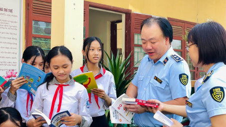 Quản lý thị trường góp phần xây dựng và lan tỏa văn hóa đọc sách tại Hà Tĩnh