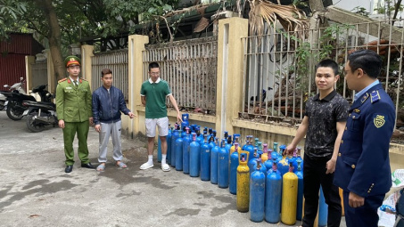 QLTT Hà Nội: Tăng cường kiểm tra, kiểm soát thuốc lá điện tử, thuốc lá nung nóng, shisha trên địa bàn