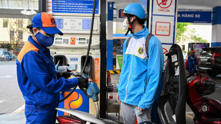 Kỳ điều hành 4/5/2023: Giá xăng dầu giảm mạnh đồng loạt