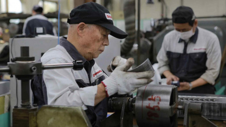 Tăng tuổi nghỉ hưu theo lộ trình