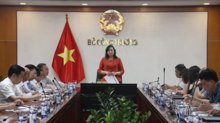 Đẩy mạnh ứng dụng công nghệ thông tin trong bình chọn sản phẩm công nghiệp nông thôn tiêu biểu