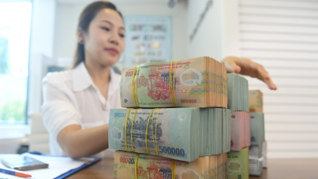 Dự báo lãi suất tiền gửi 12 tháng sẽ về mốc 6,5%/năm, tỷ giá USD/VND cơ bản ổn định