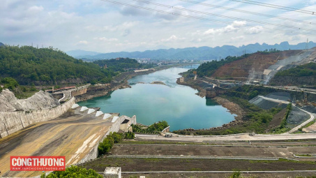 Thủy điện Hòa Bình: Áp lực vận hành linh hoạt để giữ vững hệ thống điện