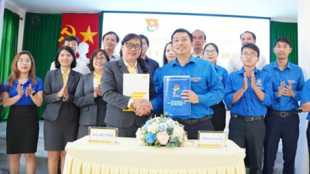 Bưu điện tỉnh Quảng Ngãi: Đẩy mạnh dịch vụ bưu chính công ích