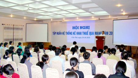 Nghiên cứu các yếu tố quyết định lựa chọn khai thuế qua mạng