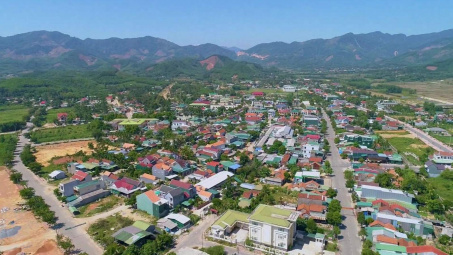 Huyện Minh Long Duy trì tốc độ tăng trưởng gắn với xây dựng nông thôn mới