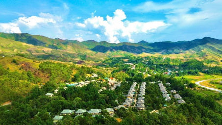 Quyết tâm đưa Nậm Pồ ngày càng phát triển