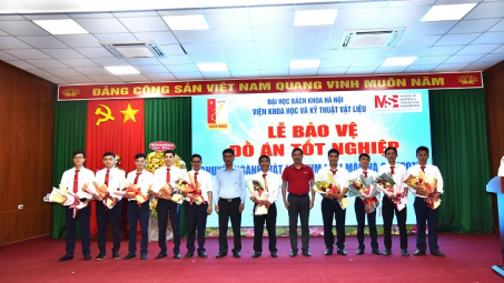 Nhôm Đắk Nông tổ chức bảo vệ đồ án tốt nghiệp cho 35 sinh viên chuyên ngành Kỹ thuật