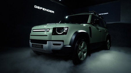 Land Rover trình làng Defender bản kỉ niệm 75 năm tại Việt Nam