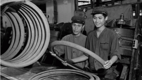 Ngoại thương phục vụ mở rộng quy mô sản xuất