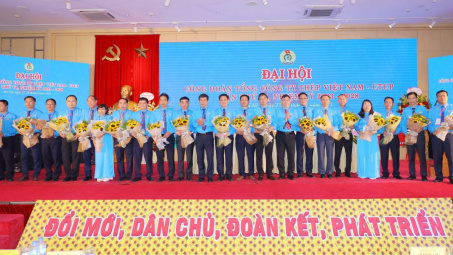 Công đoàn VNSTEEL: Ban chấp hành khóa VI nhiệm kỳ 2023- 2028 ra mắt