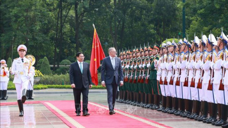 Thủ tướng Phạm Minh Chính chủ trì lễ đón Thủ tướng Australia thăm chính thức Việt Nam