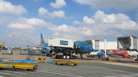 Xây dựng trung tâm logistics tại các cảng hàng không có nhu cầu vận tải lớn