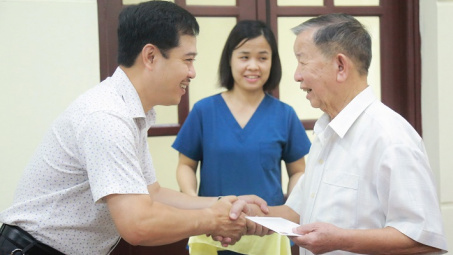 Bảo hiểm PJICO thăm, tặng quà cho thương bệnh binh tại Hưng Yên