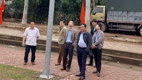 Bắc Giang triển khai mô hình lắp đèn chiếu sáng công cộng sử dụng năng lượng mặt trời