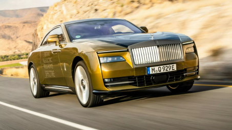 Rolls-Royce sẵn sàng cho khách hàng vào danh sách đen nếu "ôm xe" kiếm lời