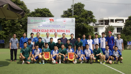Hấp dẫn trận giao hữu bóng đá của thanh niên Tập đoàn Hóa chất Việt Nam