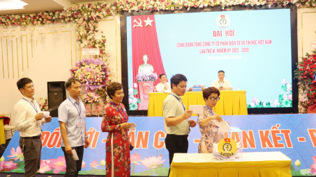 Đại hội Công đoàn Viettronics khóa VI: Đổi mới để thích nghi