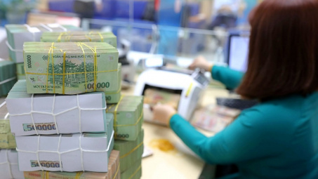 Dự báo lợi nhuận ngành ngân hàng giảm tốc, xử lý nợ xấu tiếp tục gặp khó