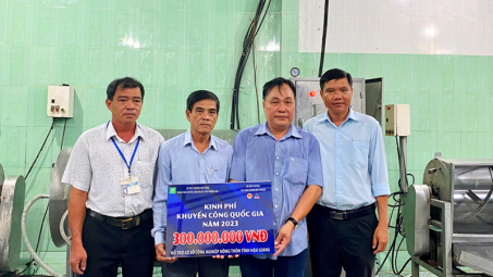 Khuyến công Hậu Giang: Hỗ trợ doanh nghiệp ứng dụng máy móc sử dụng năng lượng xanh - sạch