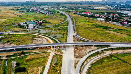 Thủ tướng yêu cầu tập trung triển khai các công trình, dự án quan trọng quốc gia, trọng điểm ngành Giao thông vận tải