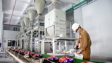 Hoá chất Đức Giang (DGC): Lãi nửa đầu năm giảm 50%, kỳ vọng phục hồi dần nửa cuối năm