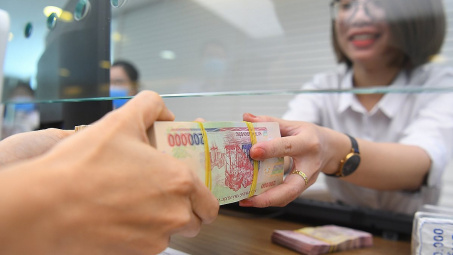 Tài chính Điện lực: Lãi từ đầu tư chứng khoán đột biến, cổ phiếu EVF tăng vọt