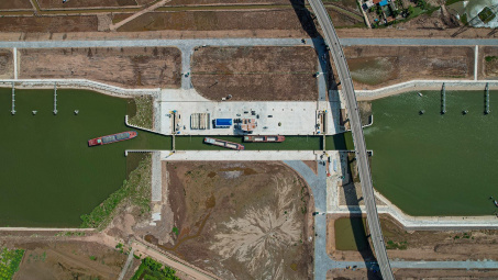 "Tất tần tật" về đường thủy nội địa Kênh - Âu tàu Nghĩa Hưng vừa được mở luồng tại Nam Định