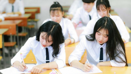 Thời đại chuyển đổi số và yêu cầu đổi mới trong giáo dục đại học hiện nay