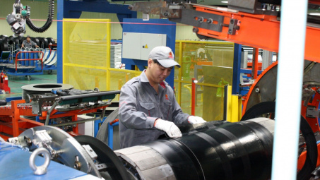 Cao su miền Nam: Các phong trào thi đua toàn diện, thiết thực