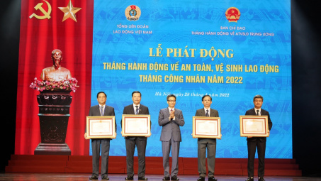 Công ty Điện lực Quảng Ninh: 50 năm đoàn kết, đổi mới, hội nhập và phát triển