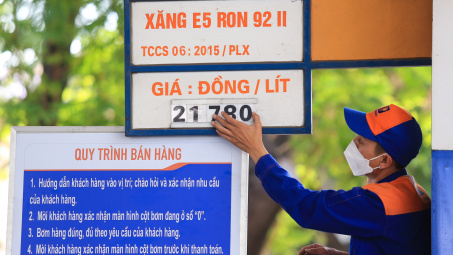 Giá xăng bình ổn trong khi giá dầu biến động mạnh ở kỳ điều chỉnh giữa tháng 8/2023