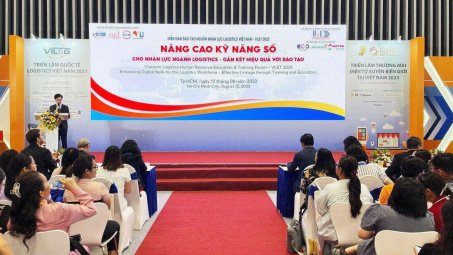 Nâng cao kỹ năng số cho nhân lực ngành logistics