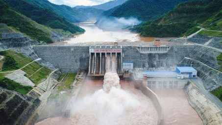 Mực nước hồ thủy điện ngày 13/8: Thủy điện miền Bắc nâng mực nước, Lai Châu tiếp tục phải xả tràn