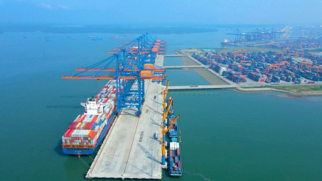 Cảng Gemadept (GMD): Sản lượng qua cảng chạm đáy, giá dịch vụ bốc dỡ có thể tăng