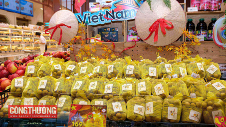 Nhãn Việt Nam lần đầu lên kệ siêu thị Thái Lan