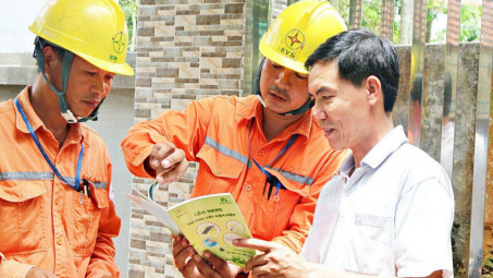 Tăng cường tiết kiệm điện: Giải pháp quan trọng góp phần đảm bảo điện cao điểm mùa nắng nóng