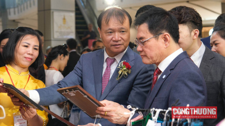 Việt Nam - Thái Lan hướng tới kim ngạch song phương 25 tỷ USD năm 2025